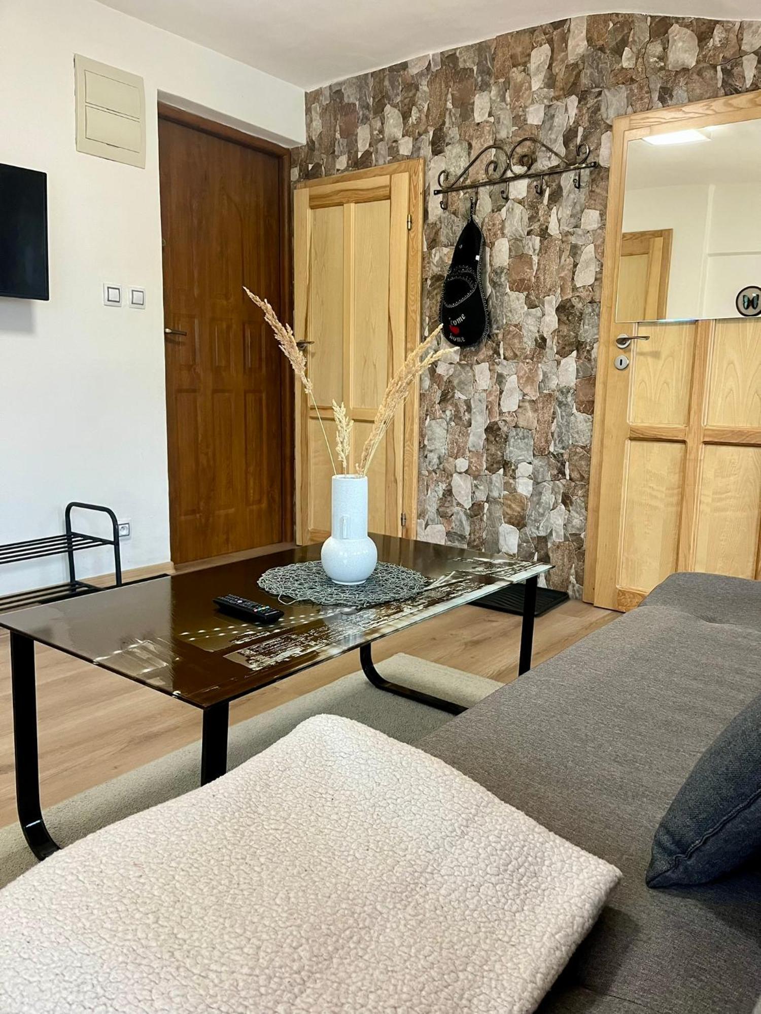 Koliba Pod Stolovou Lodge *