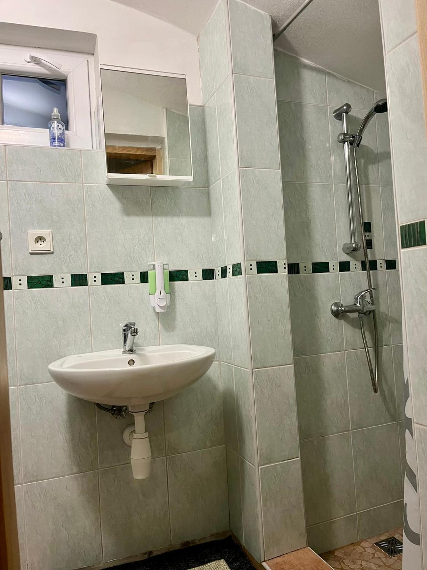 Koliba Pod Stolovou *